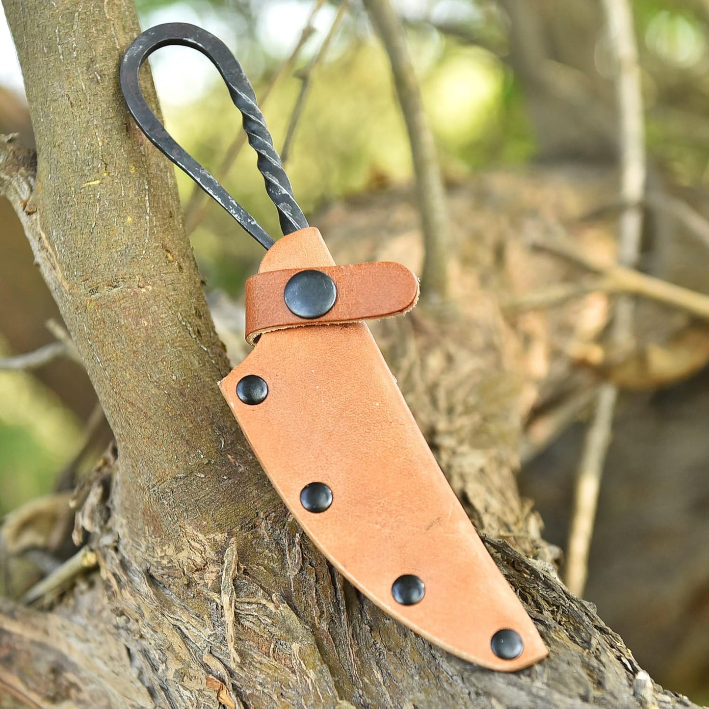 Fixed Blade Hunting Forged Tracker Knife - 8 Inches Carbon Steel Razor Sharp Blade Full Tang Bushcraft Knives with Premium Leather Belt Sheath. Used For Hunting Outdoor Camping, Hiking, Skining Knife.