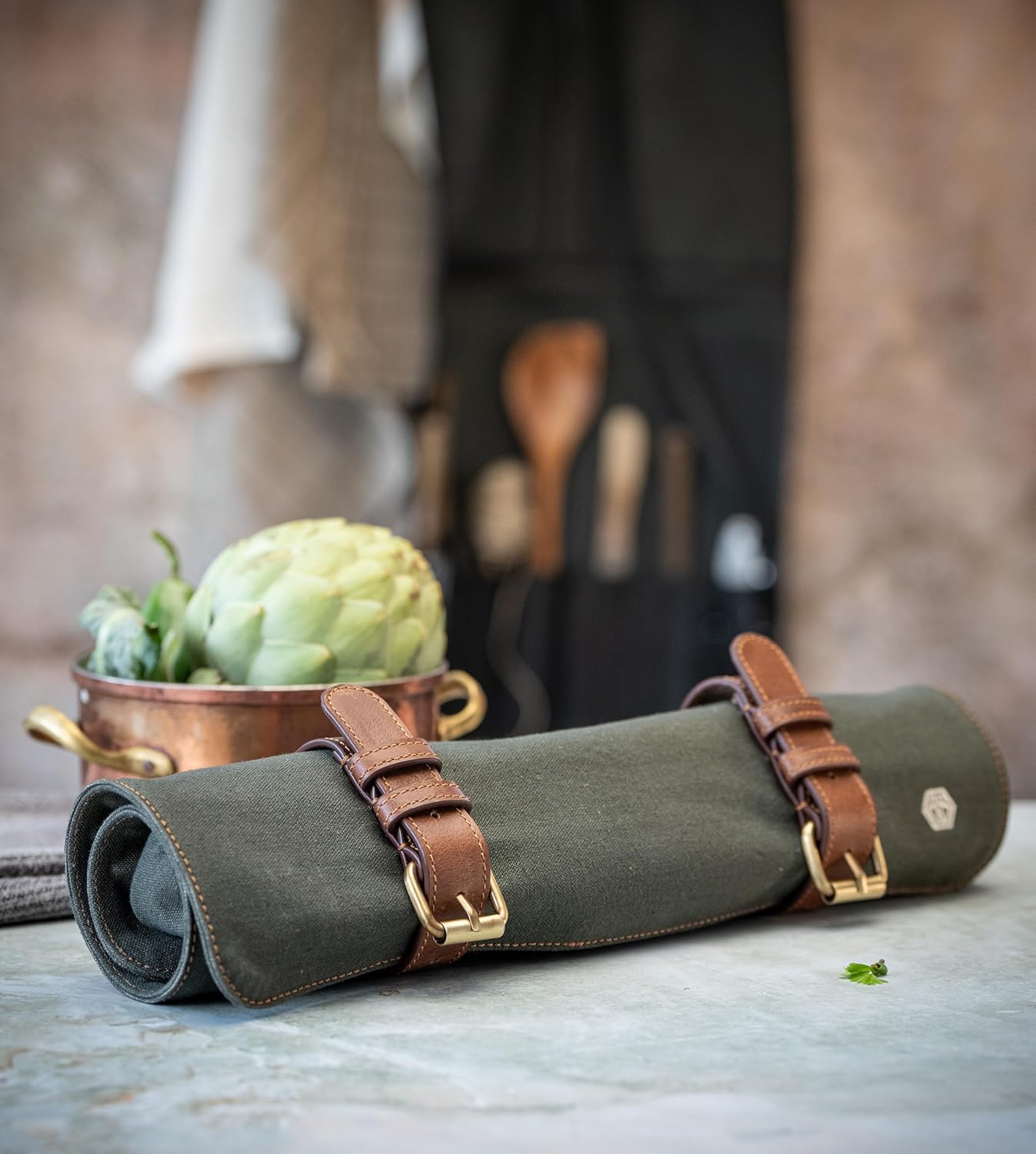 Angus Stoke Knife Bag made of durable Canvas & genuine Leather - Chef's Knife Roll Case for Cooking & BBQ - Knives storage case Lars (Olive-Green)