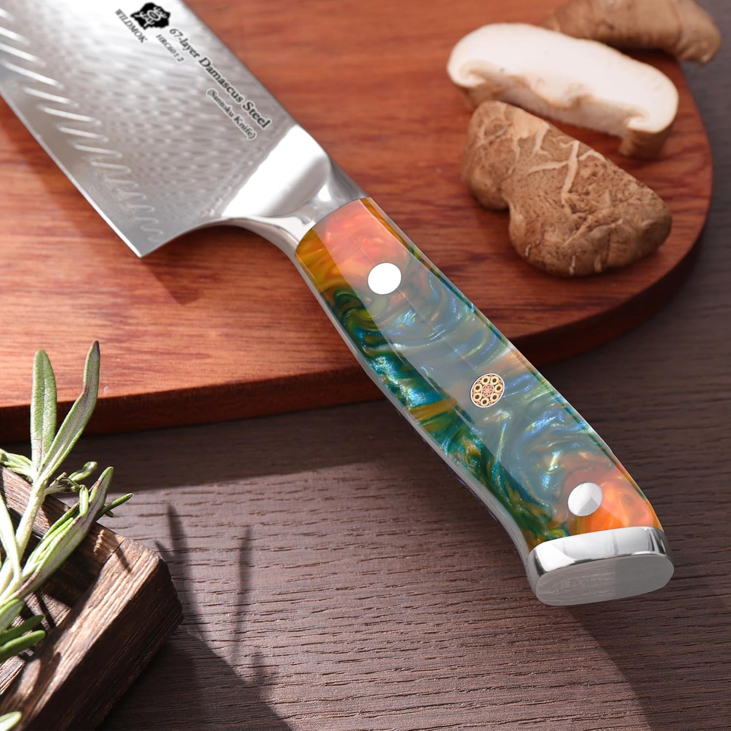 WILDMOK Santoku Knife 7 Inch kitchen knife, Ultra Sharp with Japanese Damascus Forged Santoku Knife, Ergonomic Resin Handle, cooking gifts with gift box