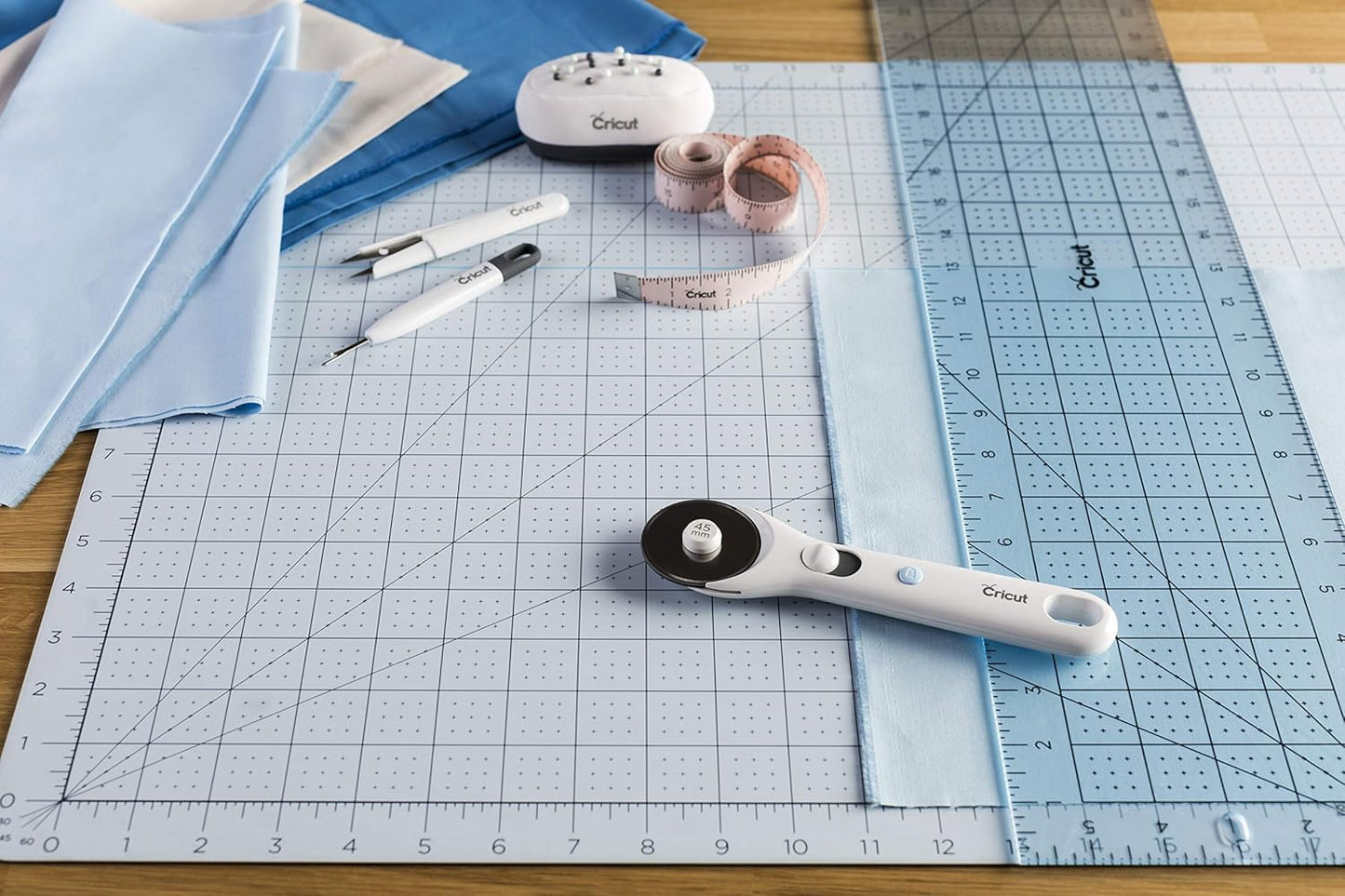 Cricut Self Healing Cutting Mat - Mat for use with TrueControl Knife, Rotary Cutter, Craft Knife, Xacto Knife - 12" x 12" [Blue]