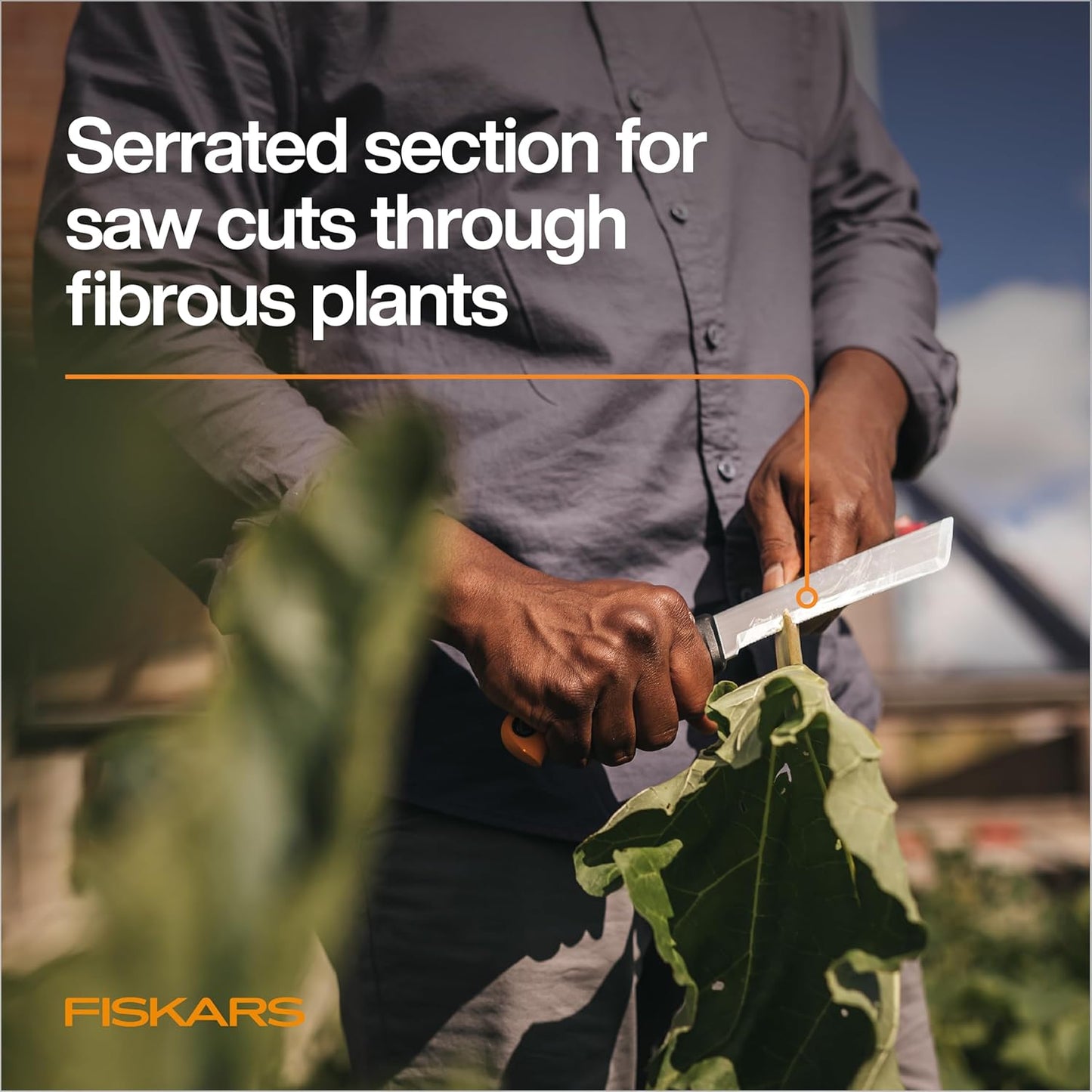 Fiskars Hori Hori Garden Knife with Sheath, Multi-Purpose Heavy Duty Gardening Hand Tool for Weeding, Planting, Digging with Hanging Hole