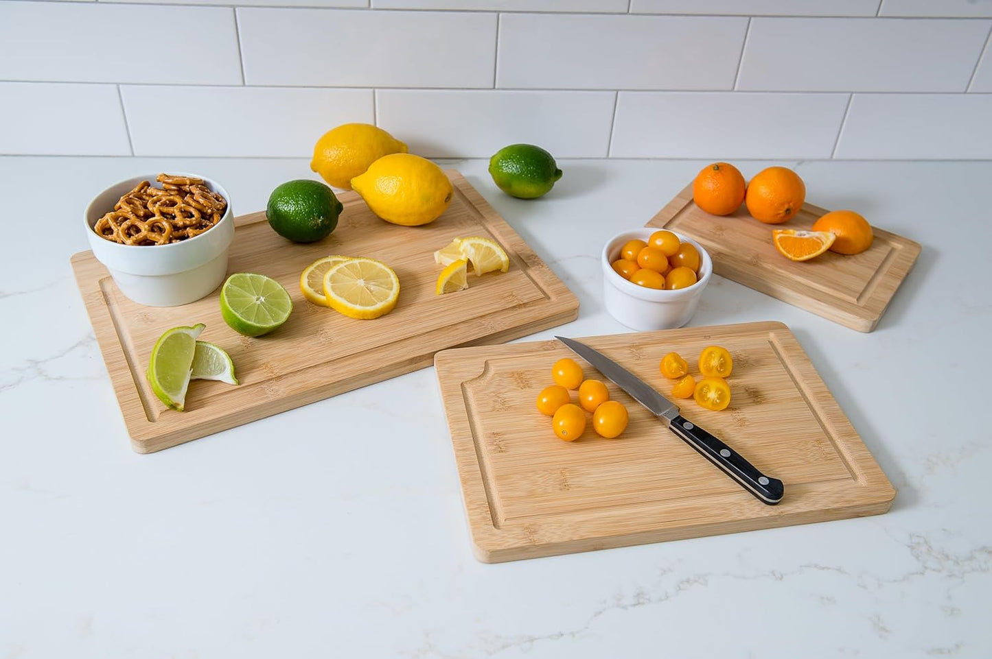 Lipper International Bamboo Wood Cutting Boards with Built-In Juice Grooves and Inset Handles for Chopping Meat, Fruits, or Vegetables, Set of 3, Assorted Sizes