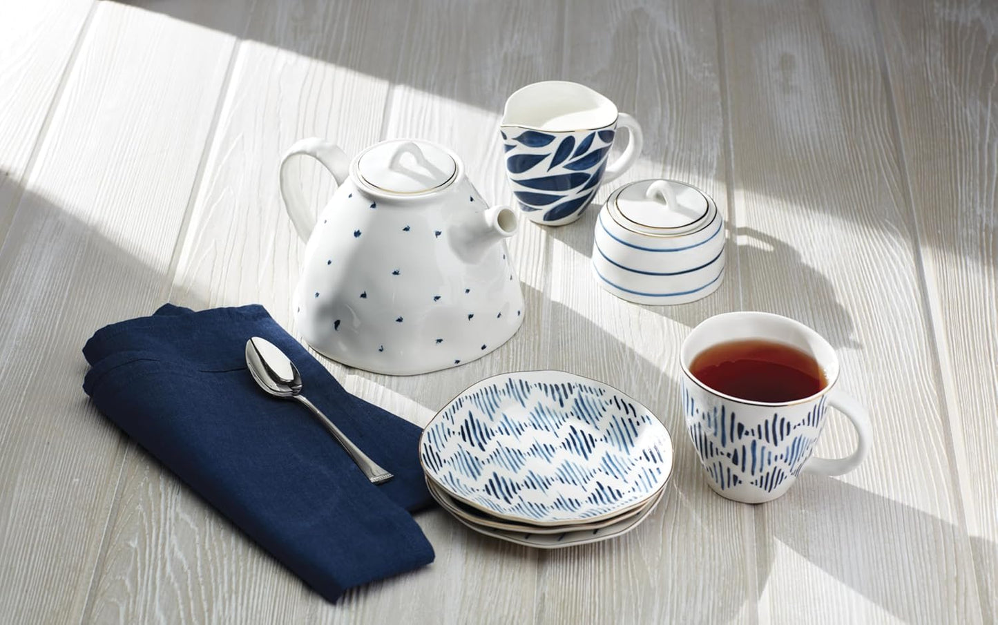 Lenox 895698 Blue Bay 2-Piece Glass Cutting Board Set