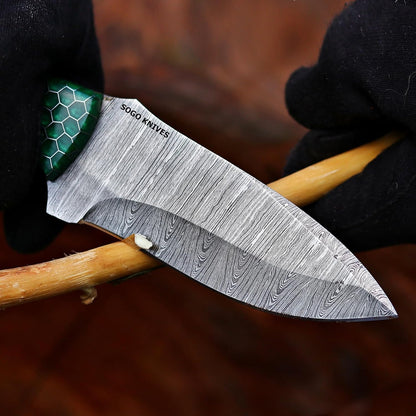 Fixed Blade Damascus Steel Hunting Knife with Leather Sheath, 9'' Full Tang Hunting Skinning,Non-Slip Wooden Handle,Camping Knife (VENGI)