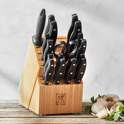 ZWILLING Twin Signature 11-Piece German Knife Set with Block, Razor-Sharp, Made in Company-Owned German Factory with Special Formula Steel perfected for almost 300 Years, Dishwasher Safe