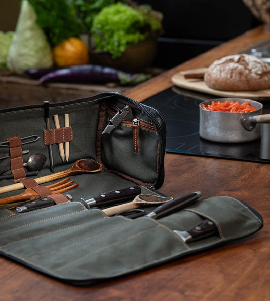 Angus Stoke premium leather knife bag-case, black XXL chef's roll bag with huge storage space - waxed vintage buffalo leather, Arnie (black)