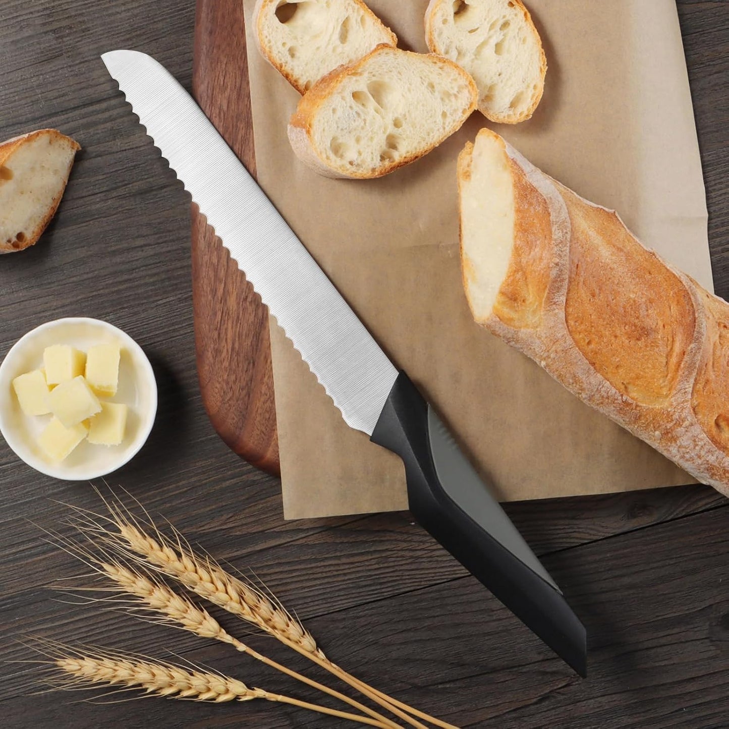 Bread Knife for Homemade Bread, 8 Inch Serrated Bread Knife Stainless Steel, Cutting Knives Ideal for Slicing Breads, Bagels, Cake, Comfortable Handle, Black