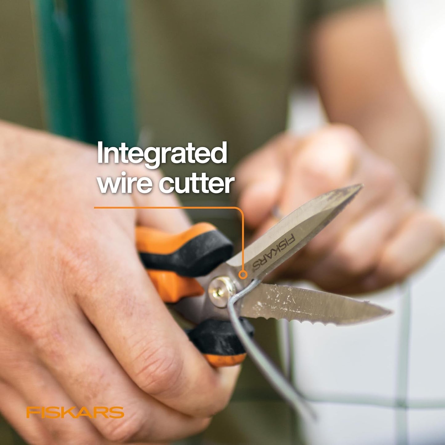 Fiskars Garden Scissors, 7-in-1 Garden Shears Multi-Tool with Sheath, Great for Plant Trimming, Cutting Nursery Pots, Bags, and Wire