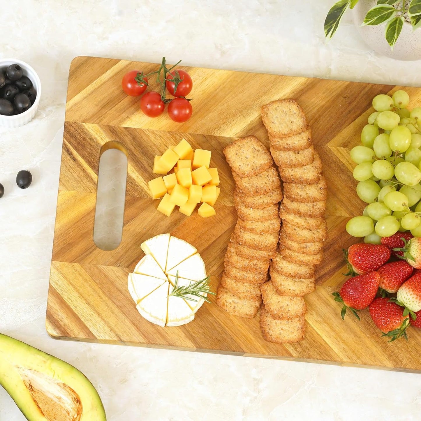 Howizz Acacia Wood Large Cutting Board, Thick End Grain Solid Wood Butcher Block For Kitchen, Non Toxic Pre-Oiled Carving Tray w/Juice Grooves and Easy Grip Handle, 20"x15"x1" (Gift-Ready Box)