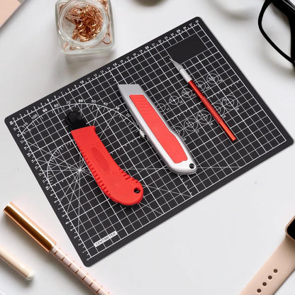 DIYSELF Cutting Mat 8in×6in, Self Healing Cutting Mat, A5 Rotary Cutting Mats for Crafts Sewing Hobby Fabric Project, 5-Ply Craft Cutting Board Double Sided, Craft Mat, Matting & Mounting Materials