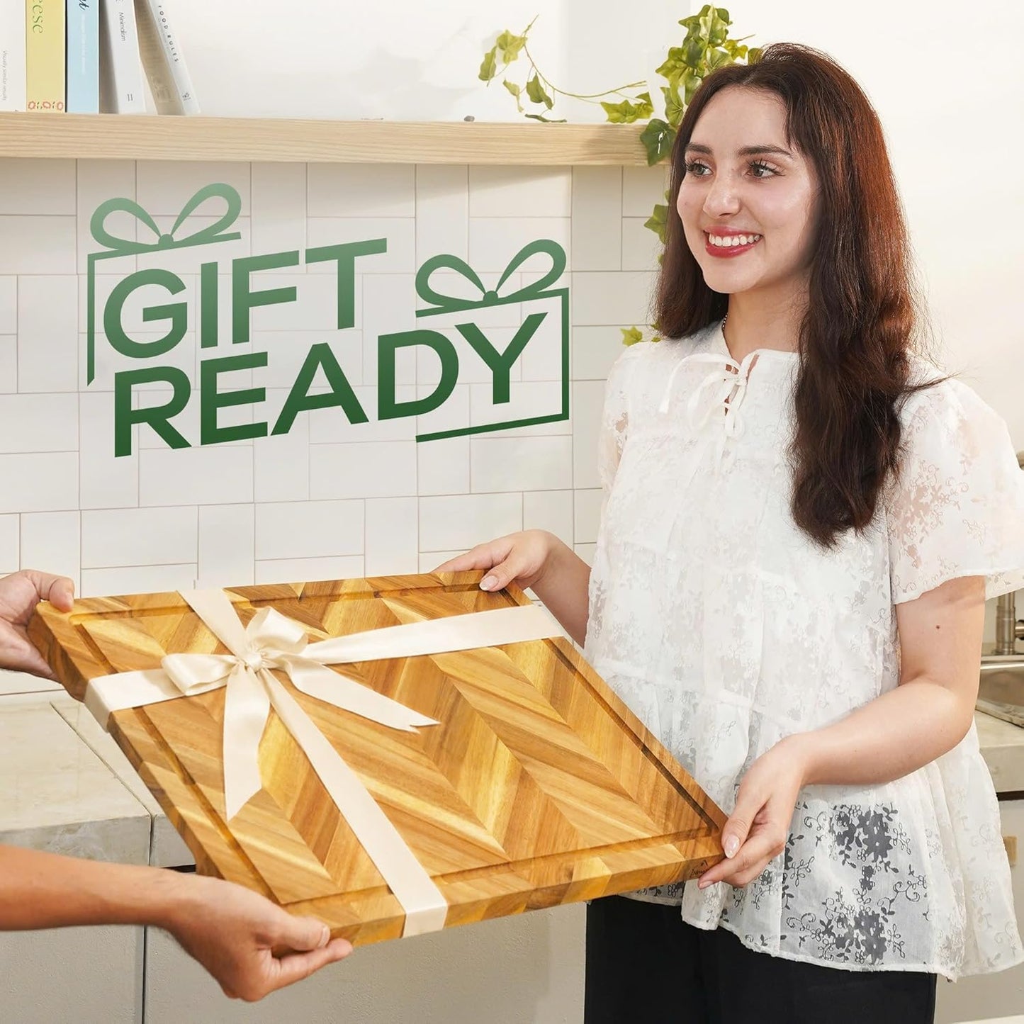 Howizz Acacia Wood Large Cutting Board, Thick End Grain Solid Wood Butcher Block For Kitchen, Non Toxic Pre-Oiled Carving Tray w/Juice Grooves and Easy Grip Handle, 20"x15"x1" (Gift-Ready Box)