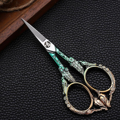 YOUGUOM Sewing Embroidery Scissors, Small Thread Scissor for Craft Artwork Needlework Yarn Knitting Detail Snips, Black Cute Bird Shears