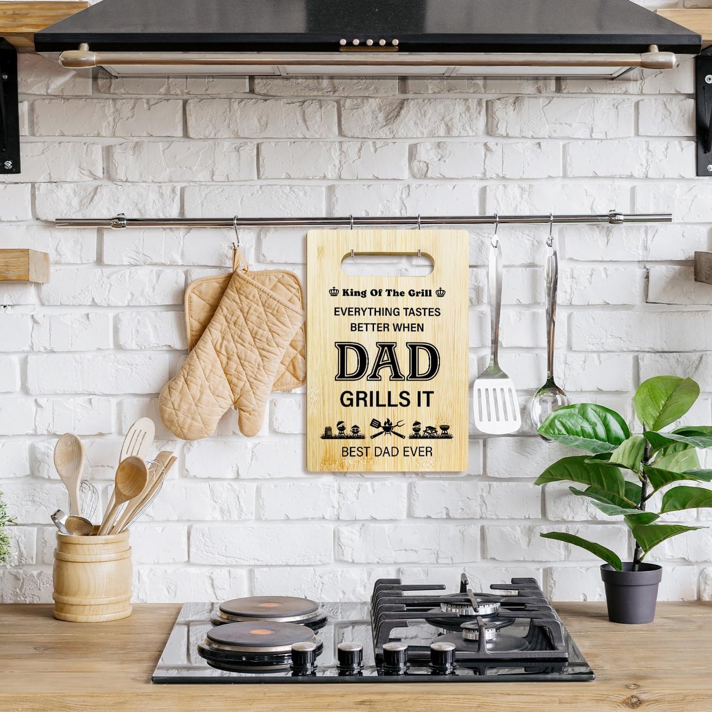 Best Dad Ever Bamboo Cutting Board, Grilling Gift For Men, Funny Charcuterie Boards for Home Kitchen Decor, Father's Day Birthday Gifts for Dad from Daughter Son -047