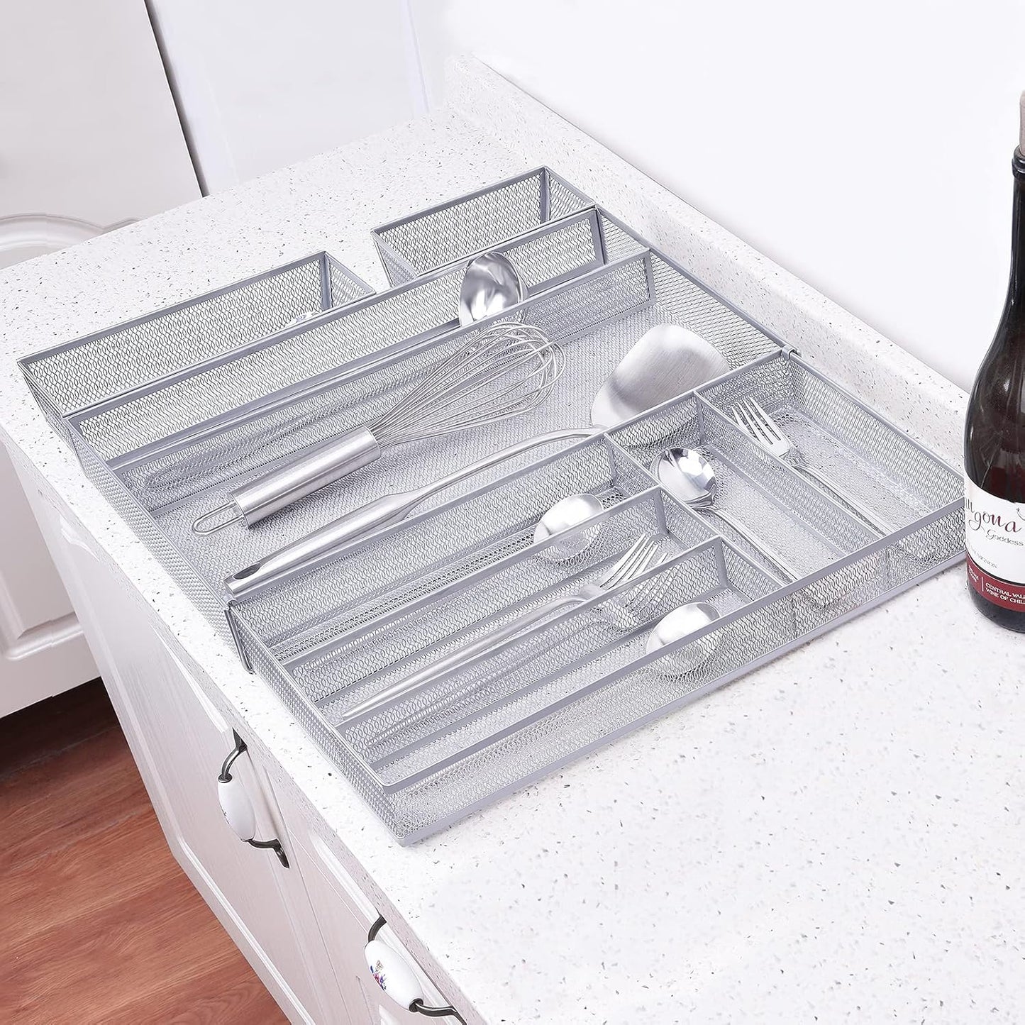 WuGeShop Mesh Silverware Tray Drawer Organizer, Kitchen Utensils Flatware with Anti-slip Mats, Silverware Storage Cutlery Tray for Knives Fork Spoon (5 Separate Compartments, Silver)