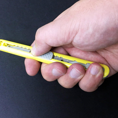 Multi-Blade Cartridge Knife, ABS Grip, 30-Degree Blades (A-553P)