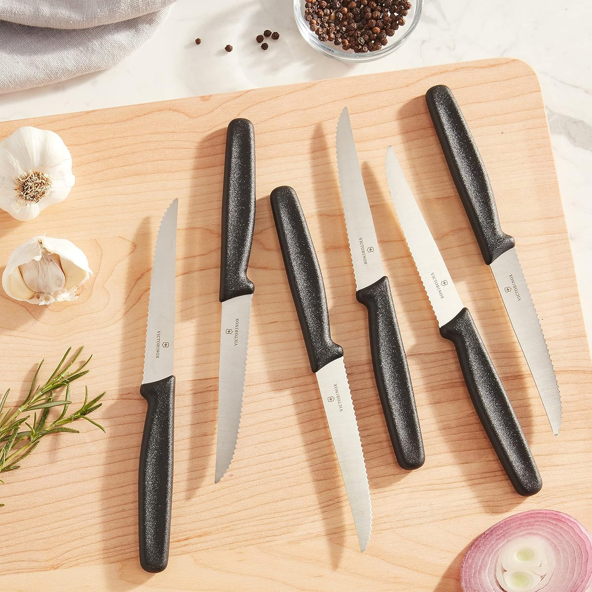 Swiss Army Cutlery Serrated Steak Knife Set, Pointed-tip, 4.5-Inch, 6-Piece, Black, VN47650