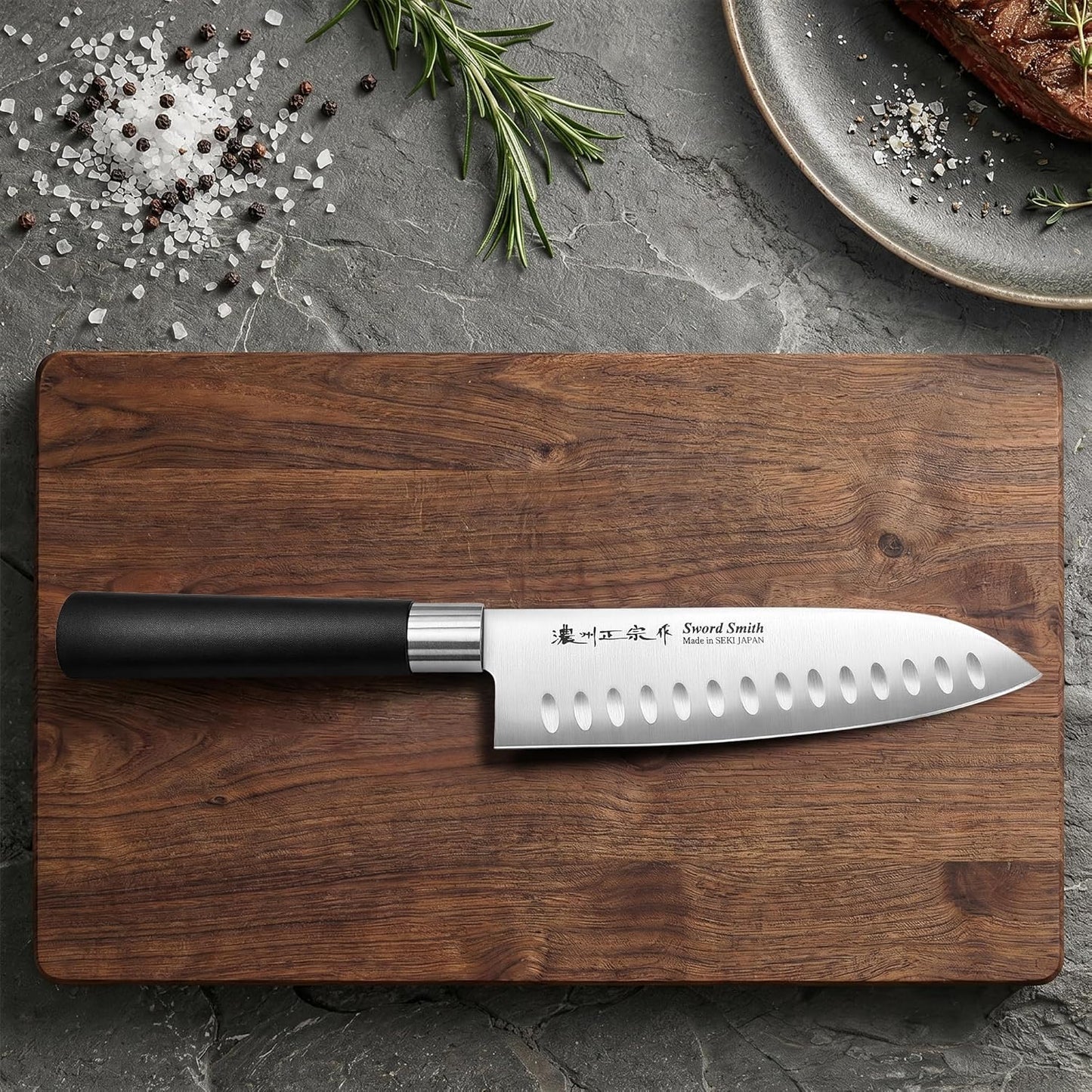 6.3 Inch Deba Knife, Made in Japan, Right-Handed Single Bevel Fish Butcher Knife, High Carbon Stainless Steel with Hammered Finish, Natural Wood Handle for Fish Filleting