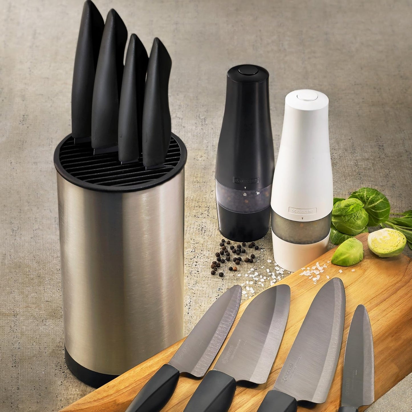 Kyocera KB-U-BK Universal Round Soft Touch Knife Block, 8.8" x 4.3", Black