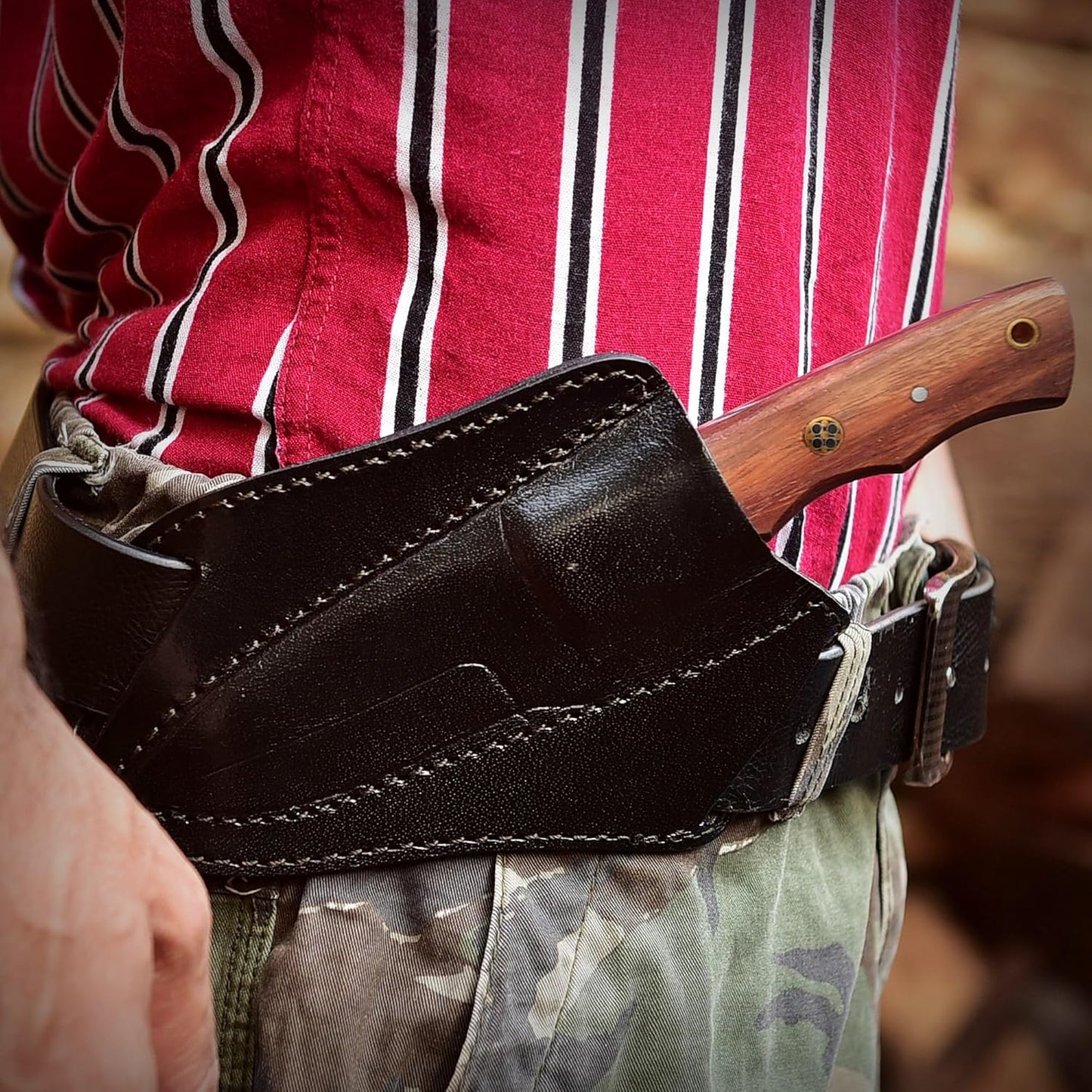 Fixed Blade Hunting Forged Tracker Knife - 8 Inches Carbon Steel Razor Sharp Blade Full Tang Bushcraft Knives with Premium Leather Belt Sheath. Used For Hunting Outdoor Camping, Hiking, Skining Knife.
