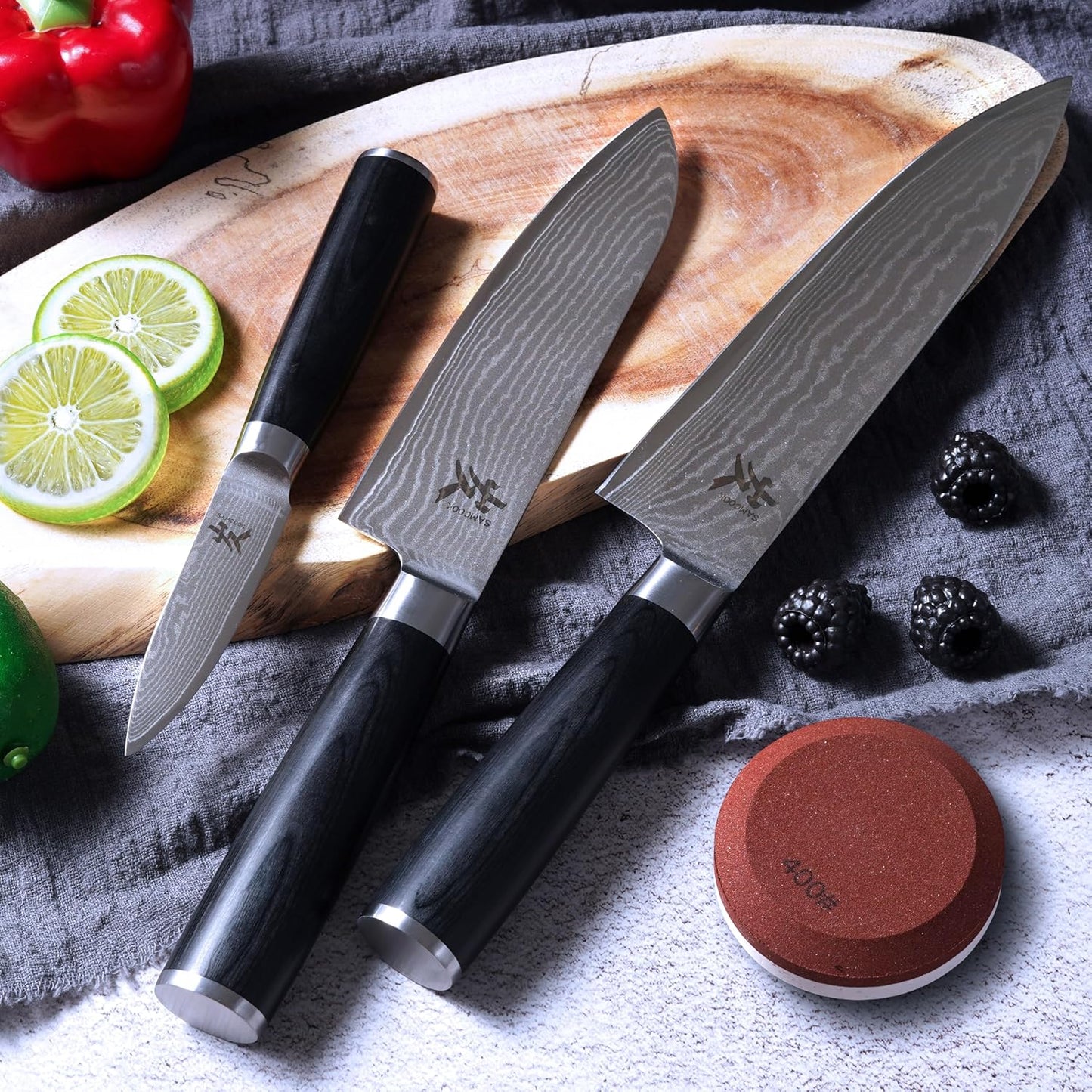 SAMCOOK Chef Knife,8 Inch Professional Sharp Hammered Damascus Knife,Japanese VG-10 High Carbon Stainless Steel Kitchen Gyuto knife,Ergonomic Black Walnut Handle with Premium Gift Box