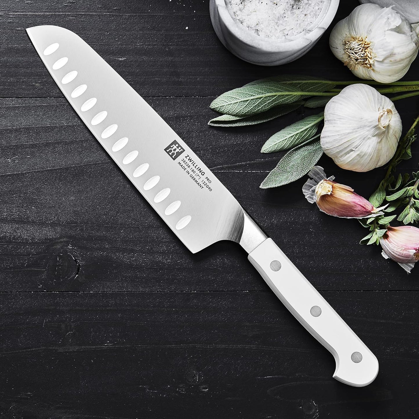 ZWILLING Pro Le Blanc 9-inch Z15 Serrated Bread Knife