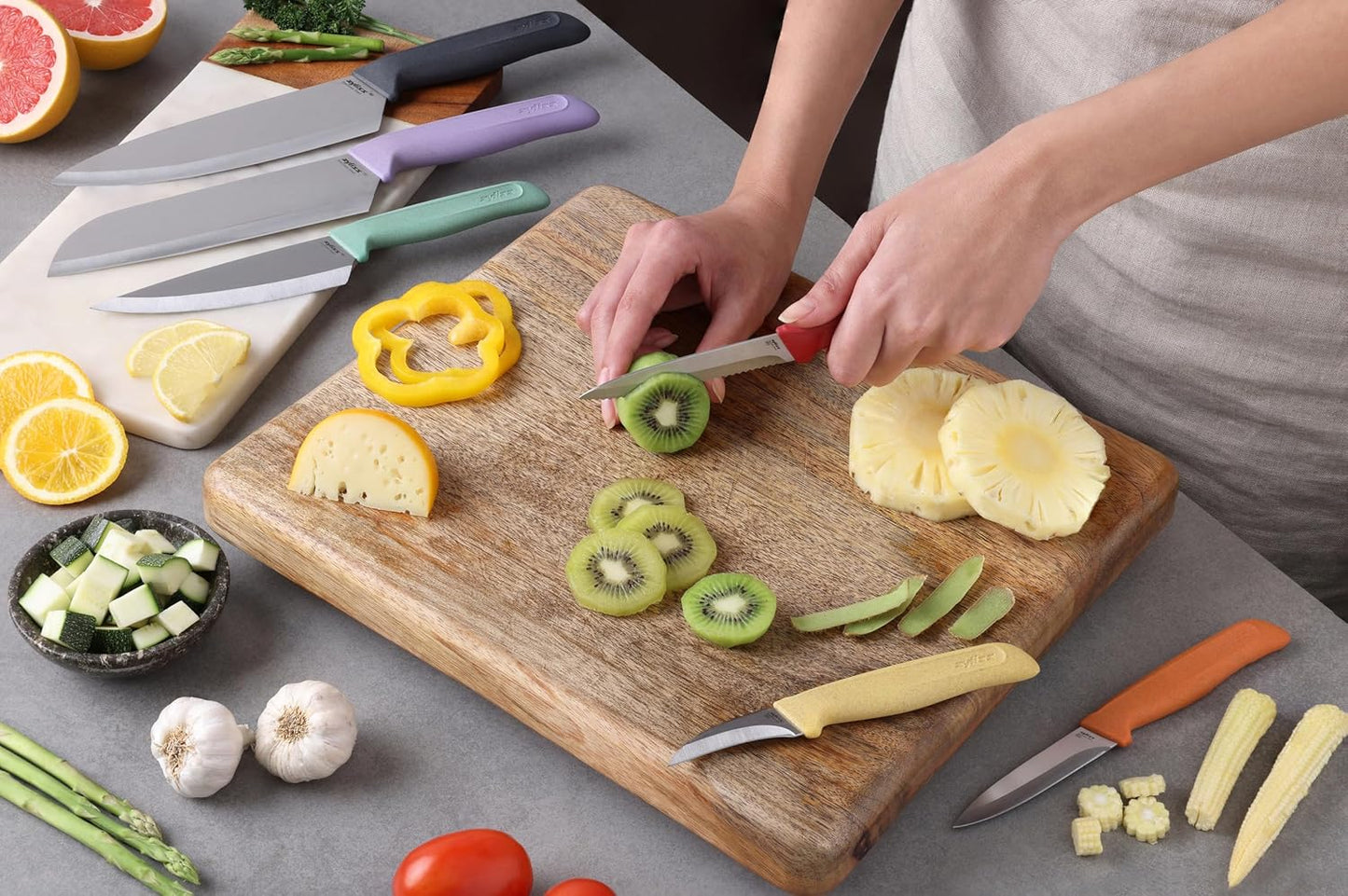 Zyliss Classic 6 Piece Knife Set, Chef Santoku Utility Paring Serrated & Peeling Knives, Stainless Steel 15° Hollow-Ground Blades, Ergonomic Wheat Straw Handles
