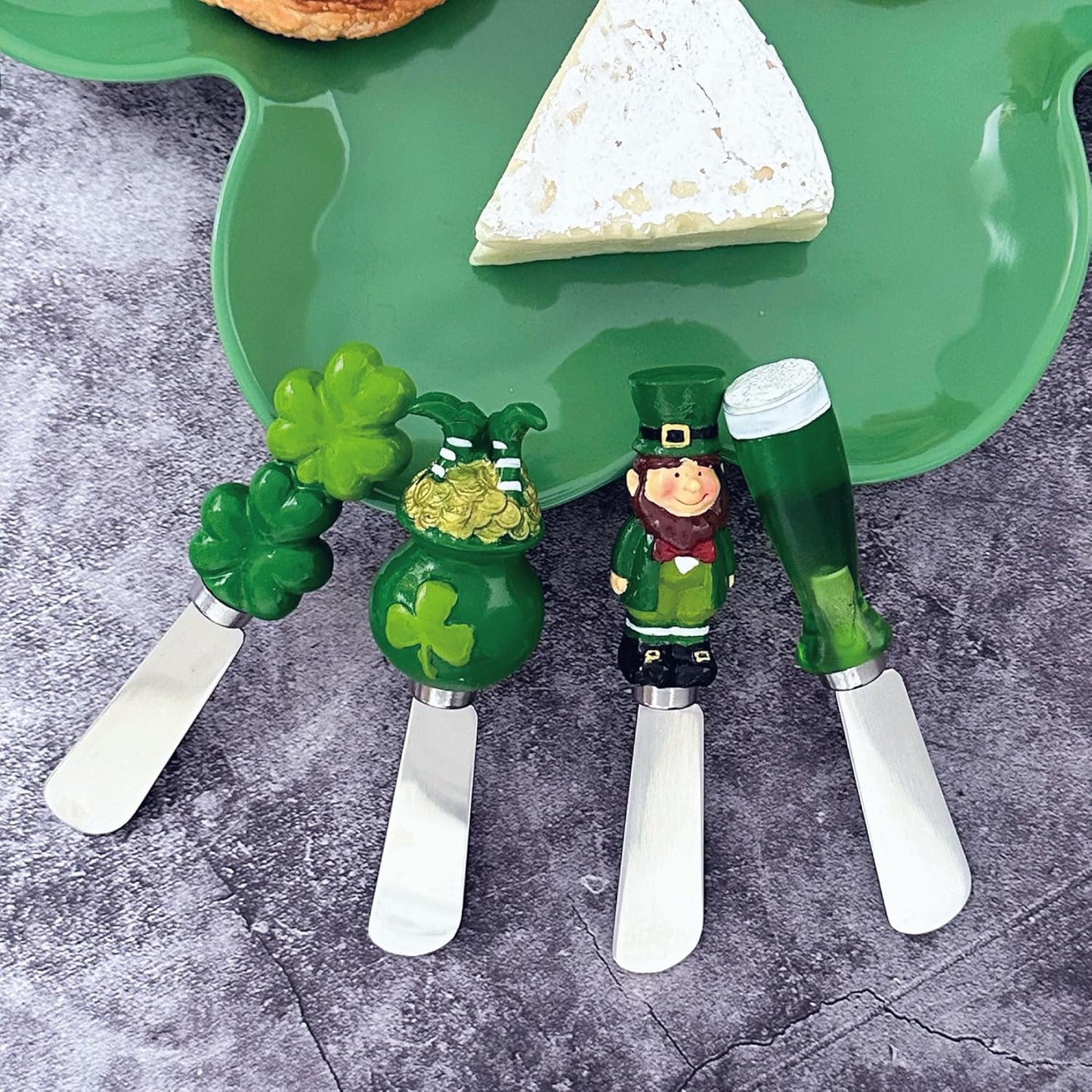 Supreme Housewares Jelly Bear Cheese Spreaders, Hand-Painted Resin Handles with Stainless Steel Blades for Spreading Cream Cheese, Butter, Jam, or Sandwich, Set of 4