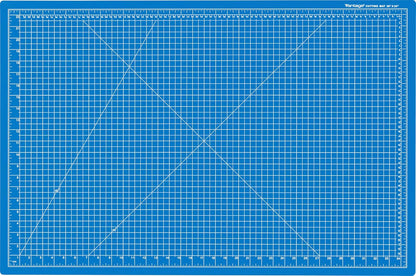 Dahle Vantage 10680 See-Through Premium Self-Healing Cutting Mat, 9"x12", 1/2" Grid, 5 Layers for Max Healing, Perfect for Crafts & Sewing, Clear