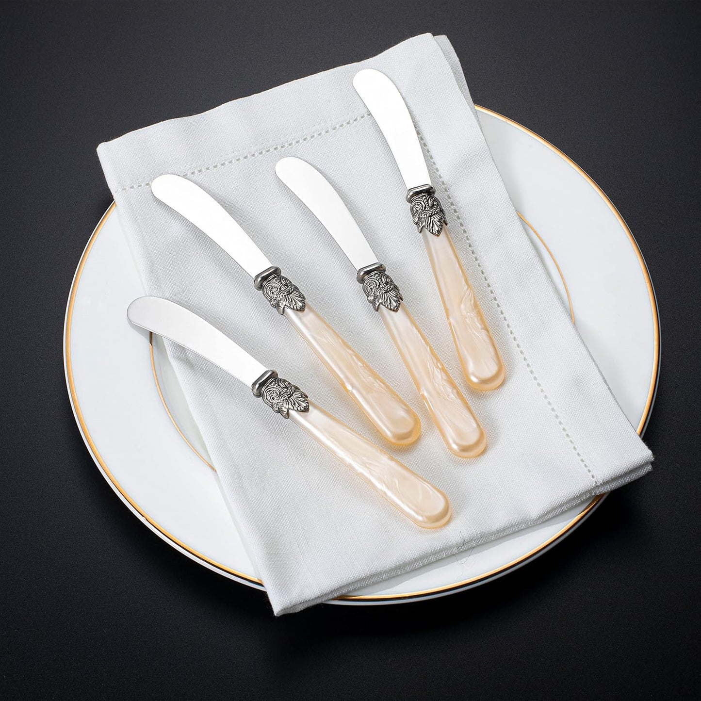 REVERIE Collection 4-piece Stainless Steel Butter Spreader Cheese Knife, Giftable Butter Knives set, Bread Knife set (White Handle)