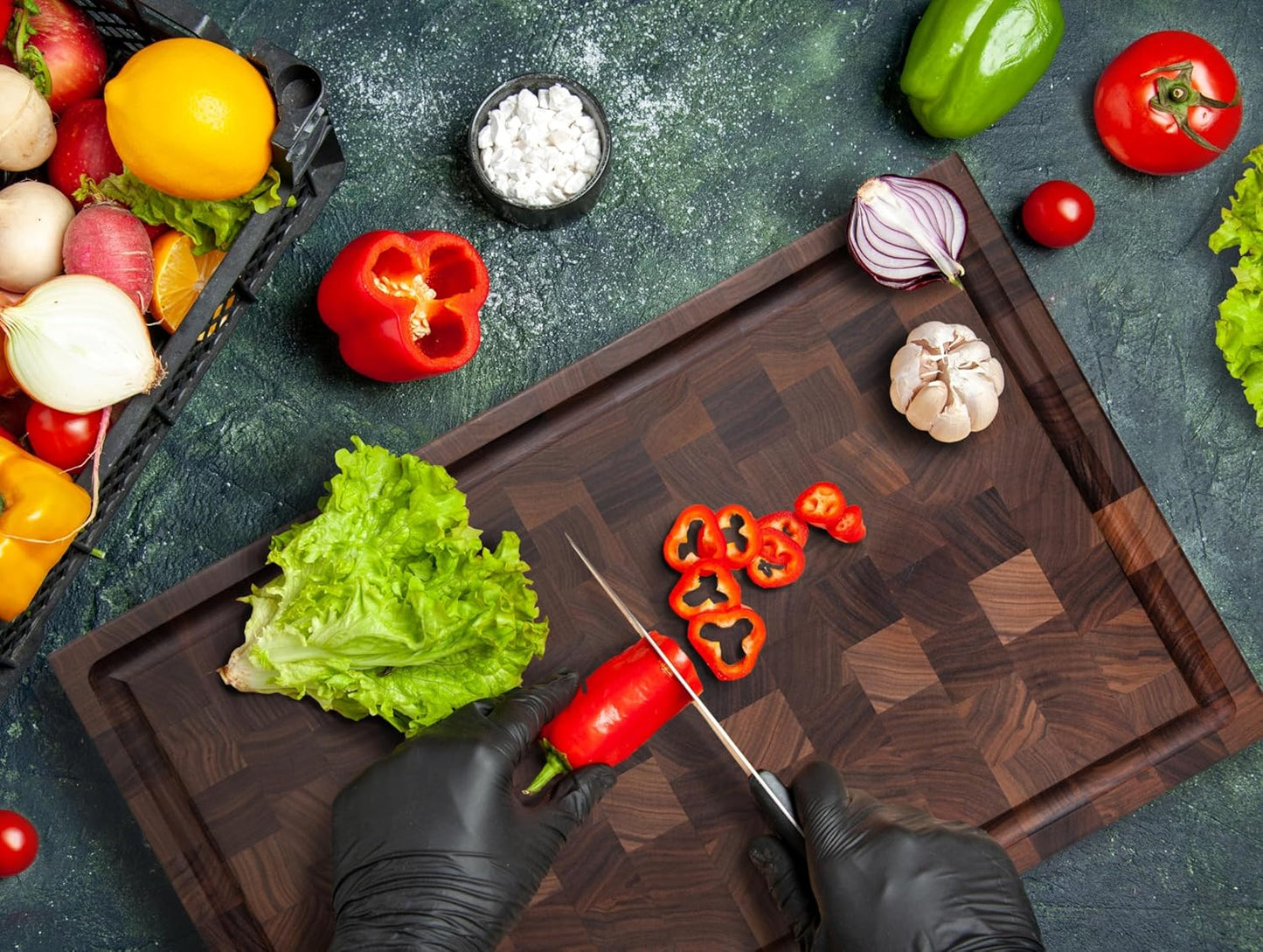 Straga Handmade Reversible End Grain Mahogany Heavy-Duty Chopping Block with Non-Slip Feet, Deep Juice Groove, Built-in Handles - Ideal for Cutting Meat, Cheese, Vegetables (12" x 9", Mahogany)