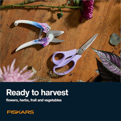 Fiskars 2-Piece Pruning & Veggie Shears Set, Explore Collection Garden Tool Kit, Bypass Pruner for Light Trimming, Vegetable Shears with Serrated Stainless Steel Blades for Harvesting Flowers & Herbs