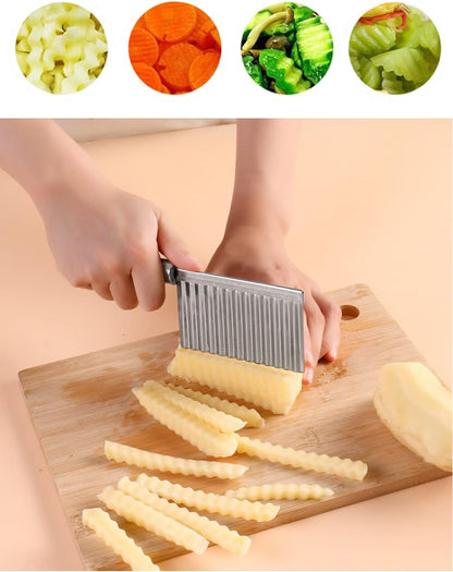 Crinkle Cutter Knife Stainless Steel Cutting Tool for Potato Carrot Chip Vegetable French Fry, Wavy Chopper Wave Slicer Steel Blade, Kids Lunch Accessories (Black Handle)