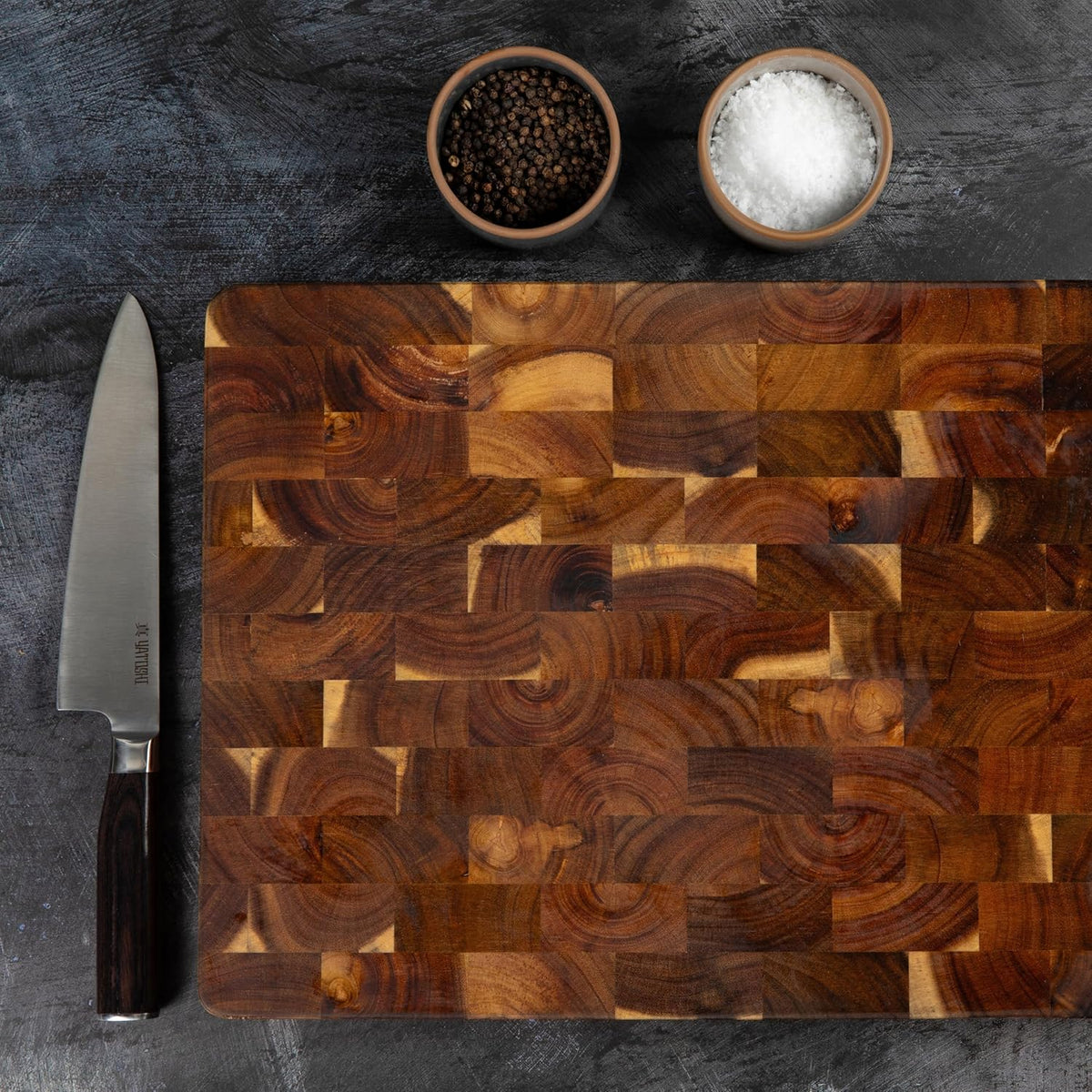 Extra-Large Acacia Wood Cutting Board with Built-In Handles – Checkered End-Grain Butcher Block, Reversible Chopping Board for Meat, Bread & Vegetables – Premium Heavy-Duty Chef Board