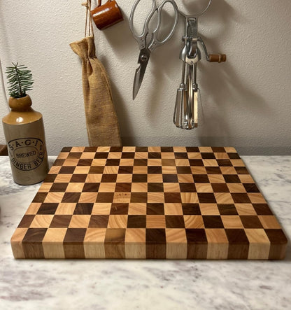 Checker Pattern End Grain Butcher Block. 15" x 11" x 1.2" Thick Kitchen Cutting Board in Acacia Wood. Chef Board, Housewarming Gift, Wedding Gift, Closing Gift. (NO GROOVE_NO ENGRAVE)