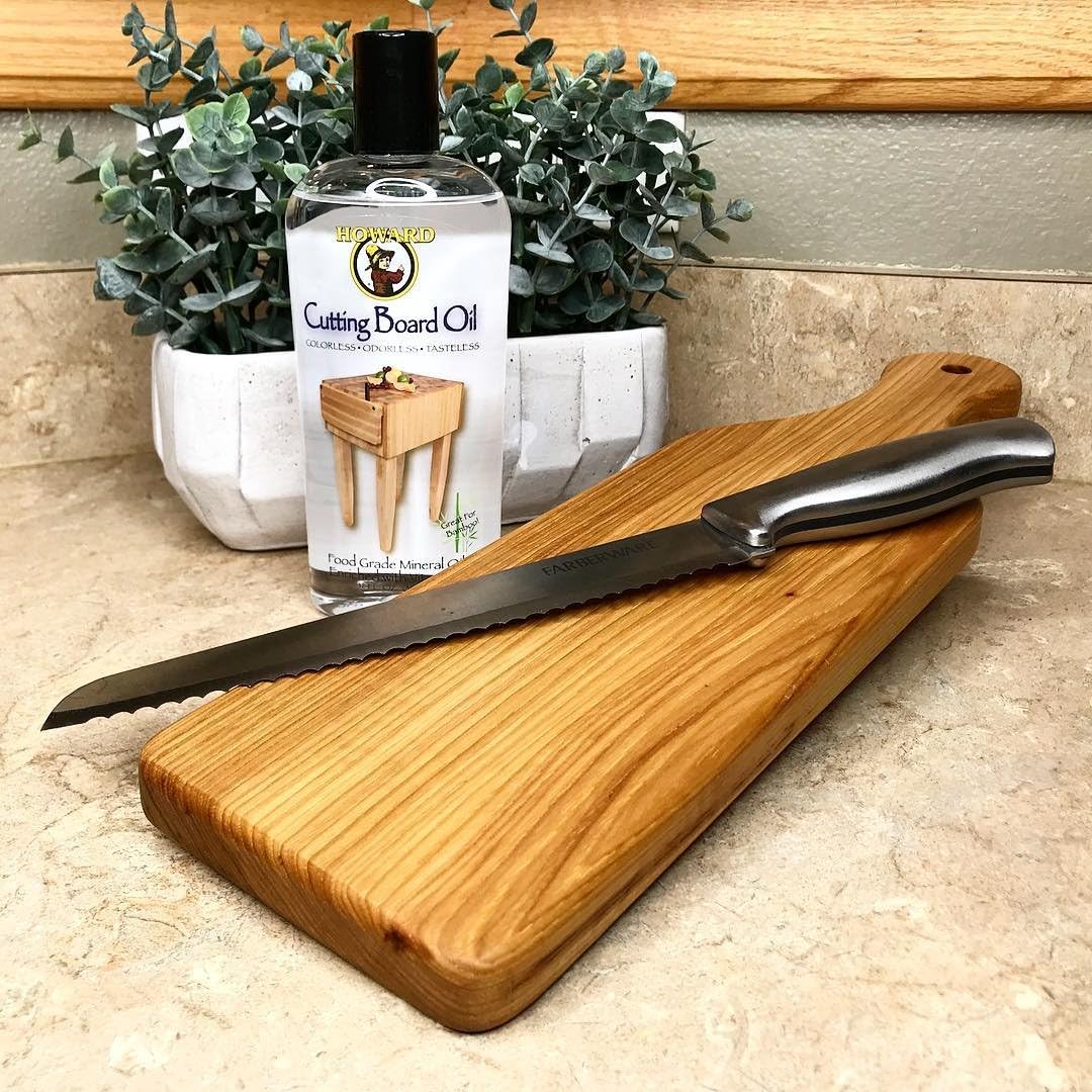 HOWARD Butcher Block Conditioner and Cutting Board Oil, Food Grade Conditioner and Oil, Great for Wooden Bowls and Utensils, Re hydrate your Cutting Blocks, 12 Fl Oz (Pack of 1)