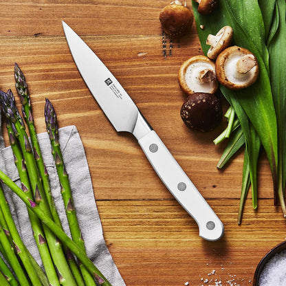 ZWILLING Pro Le Blanc 9-inch Z15 Serrated Bread Knife