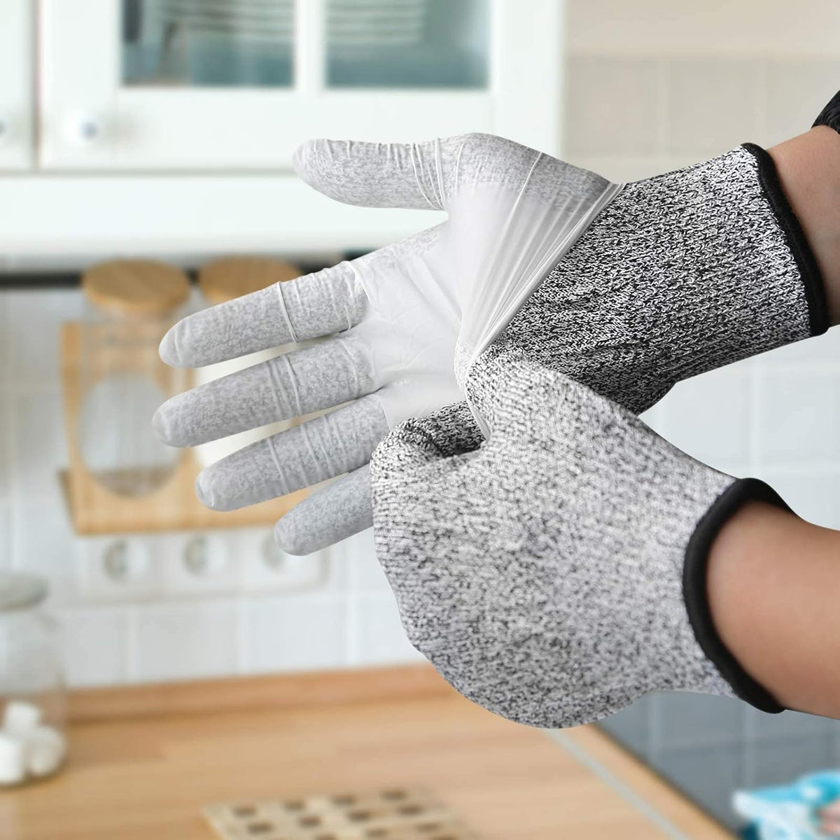 Cut Resistant Gloves Food Grade Level 5 Kitchen Safety Protection (Medium, Pink)