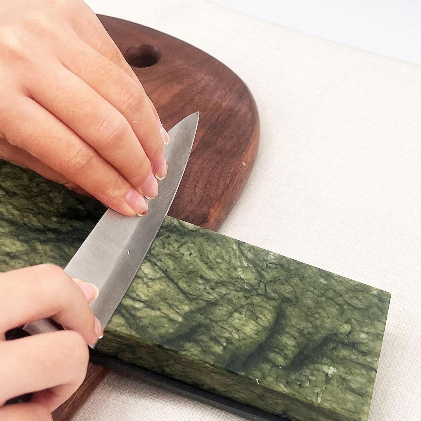 Large Size Polishing Sharpening Stone,Grit 10000# Knife Sharpener Whetstone Final Fine Polishing Natural Green Honing Oilstone for Knives Tools,Cutting Tools 180 * 60 * 30mm with Bamboo Base