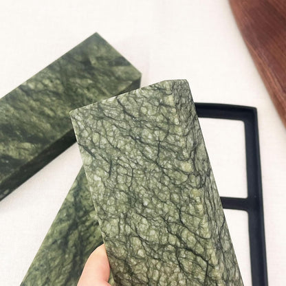 Large Size Polishing Sharpening Stone,Grit 10000# Knife Sharpener Whetstone Final Fine Polishing Natural Green Honing Oilstone for Knives Tools,Cutting Tools 180 * 60 * 30mm with Bamboo Base