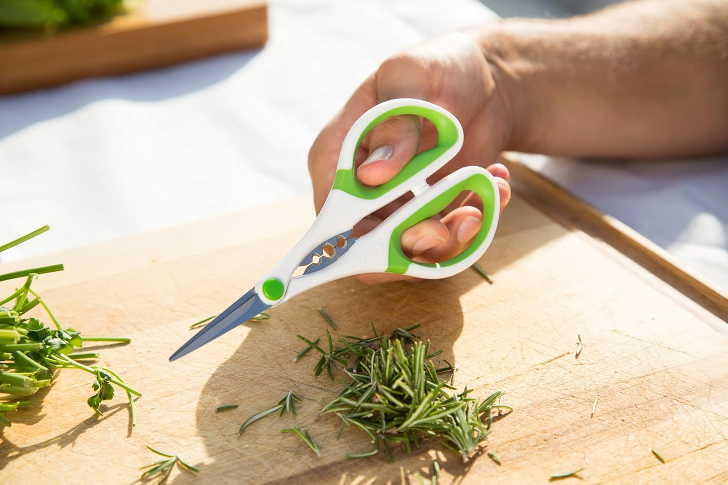 Household Scissors – Multi-Purpose Stainless Steel Kitchen & Home Shears with Built-in Box Cutter – Wheat Straw Handle, Dishwasher Safe, Everyday Cutting Tool, 5-Year Guarantee