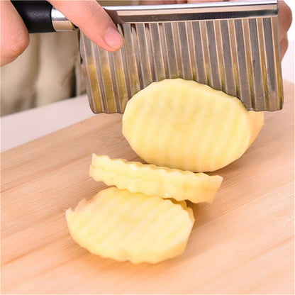 InfantLY Bright Kitchen Knives Stainless Steel Vegetable Fruit Wavy Cutter Potato Cucumber Carrot Waves Cutting Slicer Tools