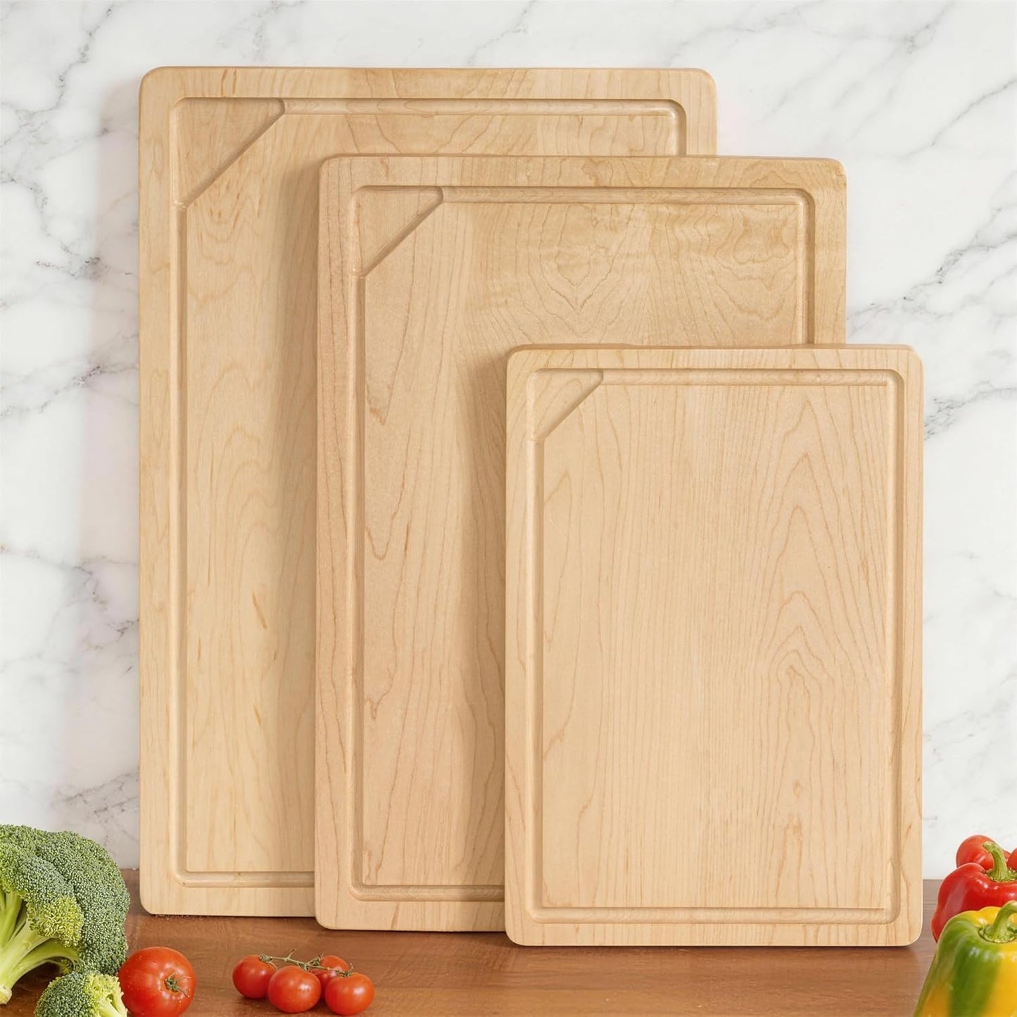Walnut Wood Cutting Board for Kitchen with Deep Juice Groove & Side Handles, 17”L x 11”W x 0.8”H, Handcrafted North American Black Walnut Wood Grain, Medium Chopping Board, Reversible Butcher Block