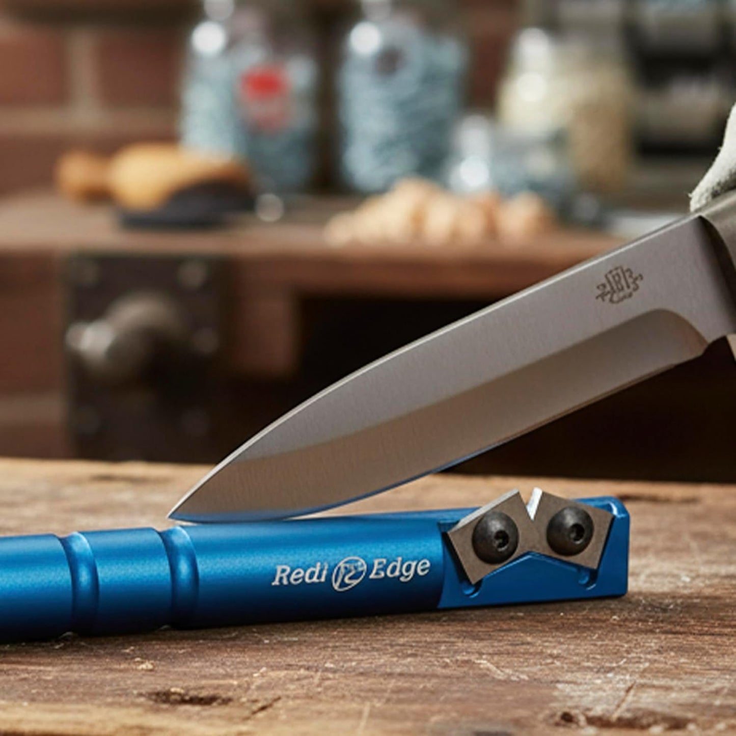 Portable Knife Sharpener - Pocket knife Sharpener with Duromite Sharpening Elements - Honing Rod with 20° Double Edge for Kitchen, Home & Hunting