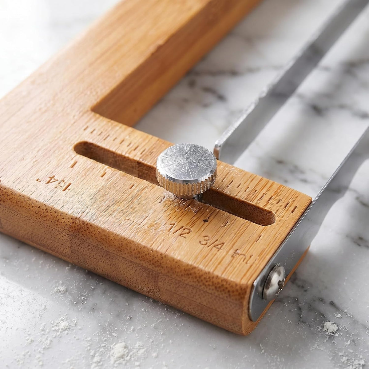 Bamboo Bread Slicer for Homemade Bread Adjustable Slicer with Thickness Guide Stainless Serrated Blade Hand for Sourdough Loaf Baguettes Bagels