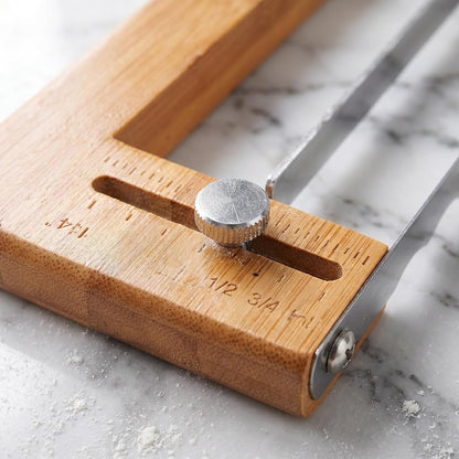 Bamboo Bread Slicer for Homemade Bread Adjustable Slicer with Thickness Guide Stainless Serrated Blade Hand for Sourdough Loaf Baguettes Bagels