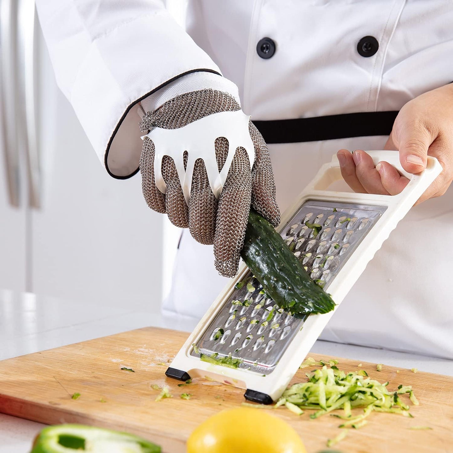 Chainmail Glove, Cut Resistant Food Grade, Stainless Steel Mesh Metal Knife Cutting Glove for Butcher, Oyster Shucking Kitchen Mandoline Chef Slicing Fish Fillet (Large)