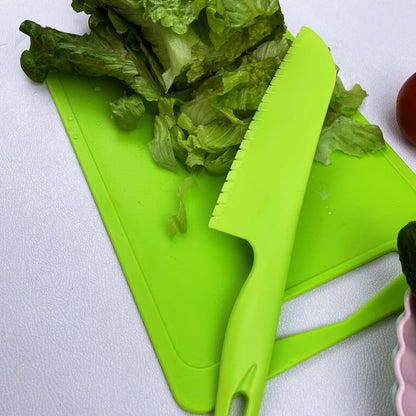 Green Plastic Knife Set – 11" Large and 8.7“ Small Utility Knives Combo for Kitchen, Food Prep & Picnic Use – Lightweight, Reusable, Safe for Kids – BPA-Free, Serrated Plastic Cutter for Fruits &Cake