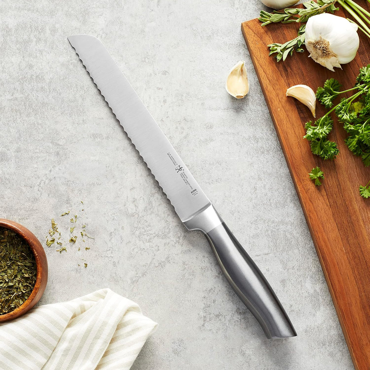 Statement 8-Inch Bread Knife, Razor-Sharp, German Engineered | Informed by 100+ Years of Mastery. Dishwasher Safe, Ideal for Homemade Bread, Thick Crusts, Breads, and Cakes
