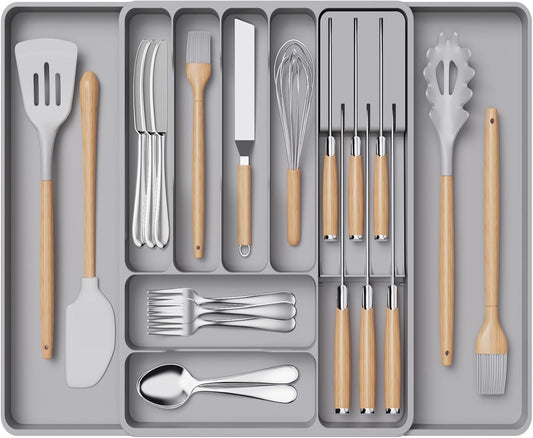 Silverware Organizer for Kitchen Drawers, Expandable Utensil Tray with Removable Knife Block, Adjustable Cutlery and Flatware Holder, Plastic Spoon Forks Holder Storage Divider, Gray