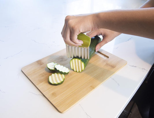 Joie Crinkle Cutter Knife, Wavy Slicer for Potatoes, Vegetables, and More | Stainless Steel Blade Great For Cutting Fries And Other Foods, BPA-Free, Colors May Vary, Receive Purple, Red, or Lime Green
